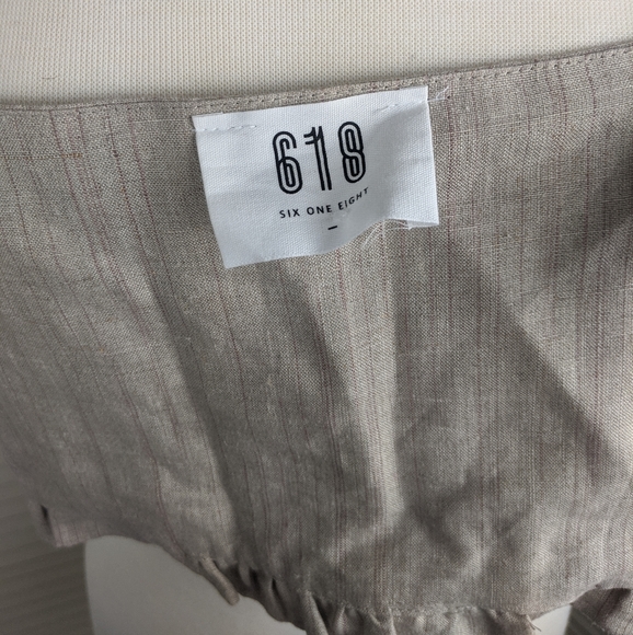 618 Six One Eight | Cropped Linen Blouse - Picture 2 of 7